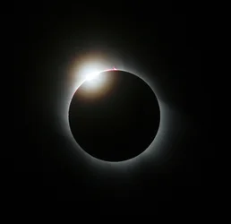 Perles de Baily, éclipse totale du Soleil, Turquie, 29 mars 2006