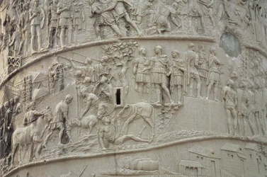 Vie quotidienne dans un camp romain, de la Colonne de Trajan, 2e siècle après J.-C. (détail)