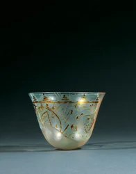 Fragment de coupe peinte en lustre fatimide, 10e - 11e siècle