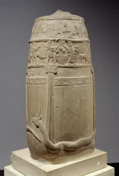 Kudurru, charte kassite pour la concession de terres, inachevée, vers 1200 av. J.-C. (calcaire)