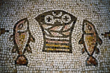 Pains et poissons, mosaïque dans l
