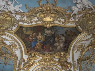 Psyché montrant ses trésors à ses sœurs. Peinture de Charles Joseph Natoire (1700-1777)