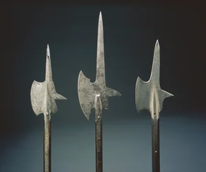Trois hallebardes