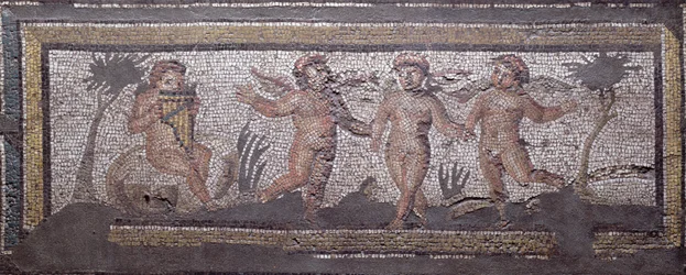 Trois putti dansants accompagnés d