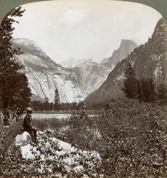 North Dome, Half Dome et Clouds Rest, Yosemite Valley, Californie, USA, 1902
