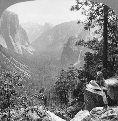 Vue depuis Inspiration Point à travers la vallée de Yosemite, Californie, États-Unis, 1902