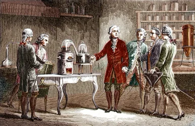 Antoine Laurent Lavoisier (1743-1894) exécute la décomposition de l