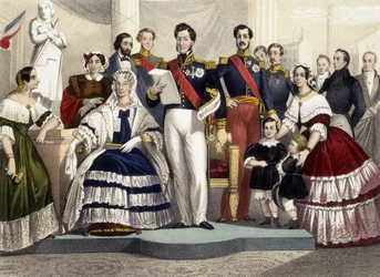 De 1830 à 1848. Princesse Marie, Marie Amélie, Louis Philippe 1er, le Comte de Paris, le Duc de Chartres et Princesse Hélène. Gravure du 19ème siècle