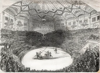 PARIS : CIRQUE D