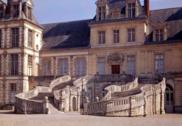 Architecture de la Renaissance : le grand escalier du château de Fontainebleau