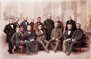 Le Congrès de Paris fut une conférence de paix tenue à Paris, en France, en 1856, entre les représentants des grandes puissances européennes afin de conclure la paix après la guerre de Crimée, qui dura près de trois ans - Guerre de Crimée (1853-1856) :