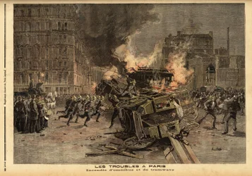 Incendie des omnibus et tramways à Paris : une manifestation étudiante brutalement réprimée se transforme en émeute générale. Gravure dans "Le petit journal" 22/07/1893. Collection Selva.