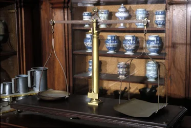Balance de pharmacie. XVIIIe siècle. Musée des Sciences et Techniques, Milan