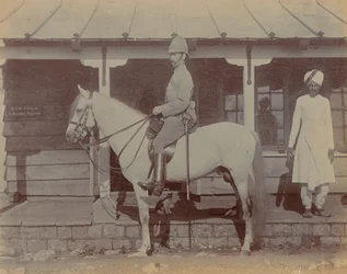 Colonel A M Paterson, commandant du 1er régiment du Bedfordshire