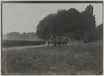 Revue du 14 juillet, défilé de l