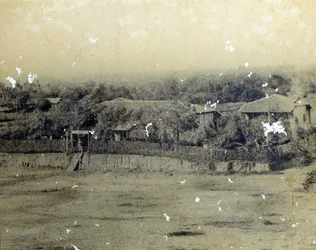 Bâtiment de la poste de Saigon vers 1863.