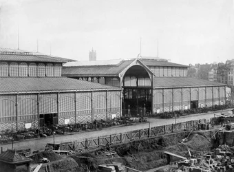 Le marché central de Paris (pavillons Balard), fin du XIXe siècle