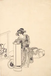 Jeune femme penchée sur une haute lampe