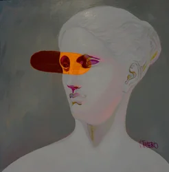 Regard masqué et coloré