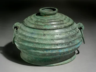 Vase rituel pour aliments ou gui (bronze)