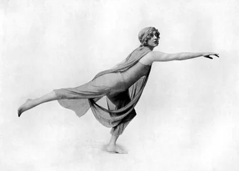 Danse pieds nus à la grecque