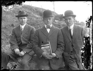 Groupe de portraits de James R. Murphy, c.1910-20