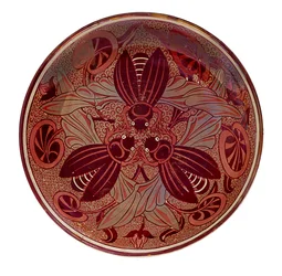 Assiette à scarabée rouge lustré, 1888-1907