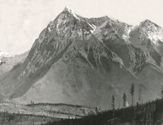 Les Rocheuses : Chancellor Peak, Leanchoil, Canada, 1895