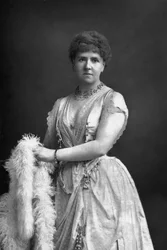 Anna Williams, chanteuse, 1890
