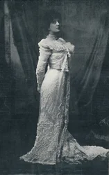Mlle Lena Ashwell, 1900