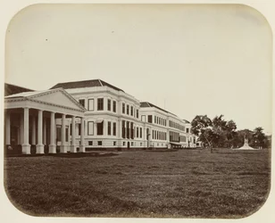 Palais de Daendels sur la place Waterloo à Batavia