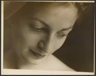 [Modèle].
