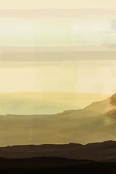 Les montagnes dorées brumeuses