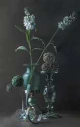 Nature morte élégante en verre vert